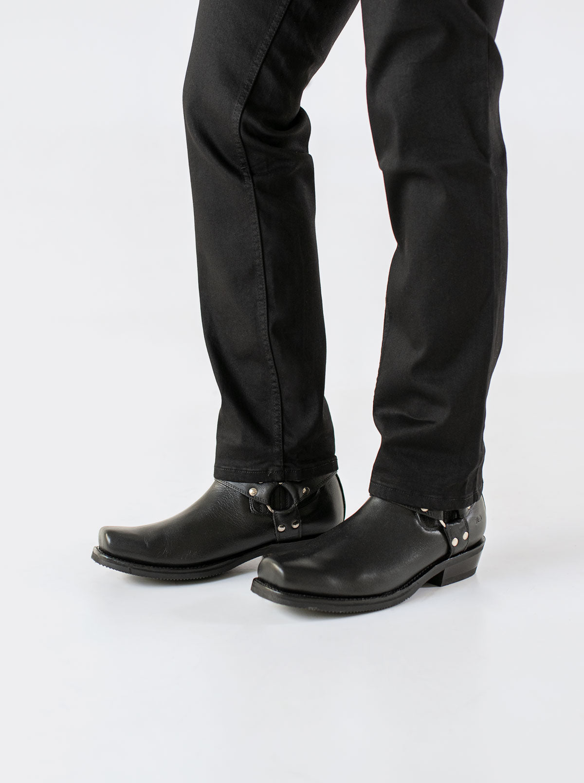 Pantalon Vaquero 7L FLEX Corte Regular Negro Suavizado