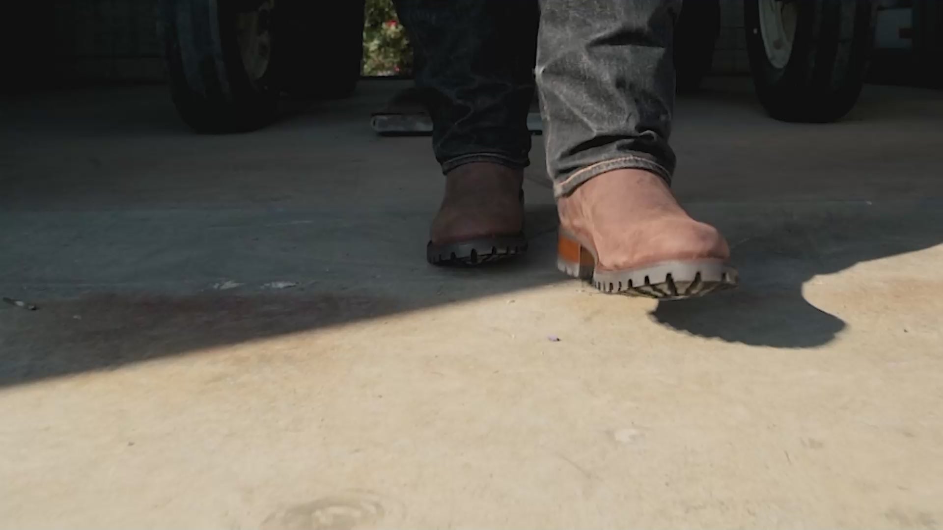 Cargar video: